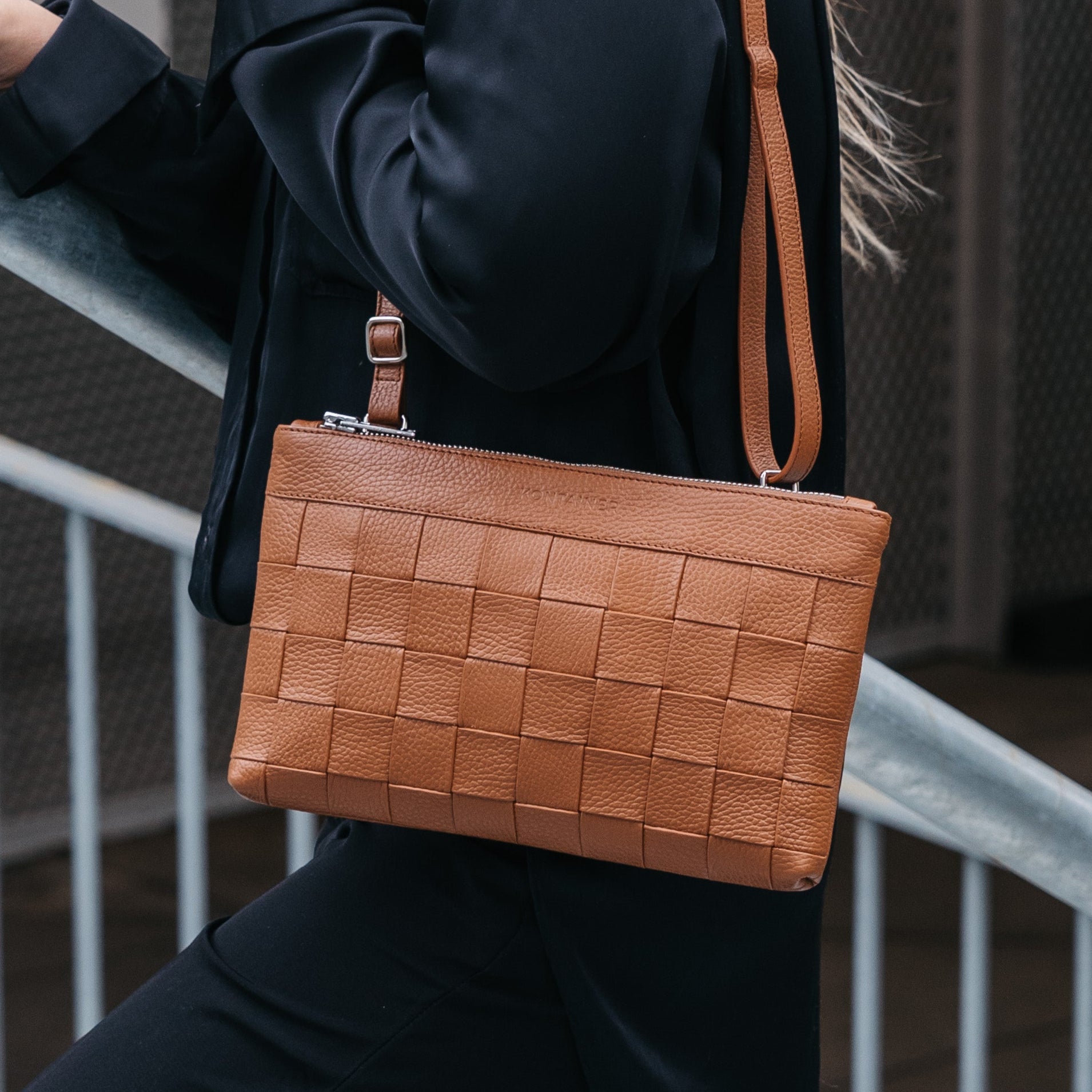 Elegant Brun Skuldertaske fra Kontainer Copenhagen – Køb nu!